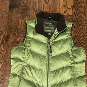 Eddie Bauer Green quilted goose-down puffer vest M